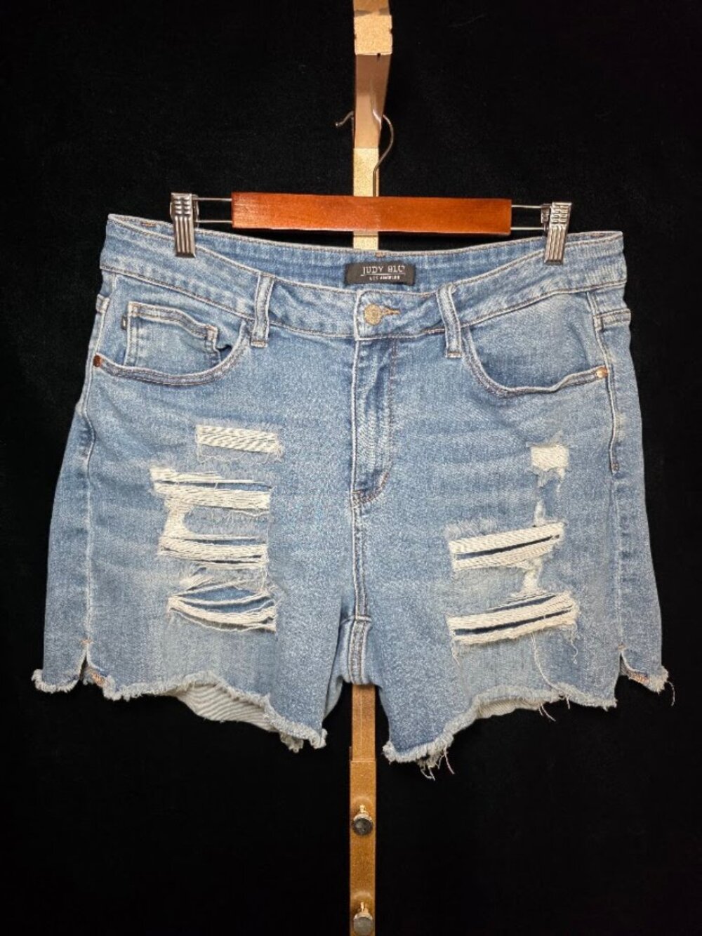 Judy Blue Plus Size distressed Denim Shorts 2XL